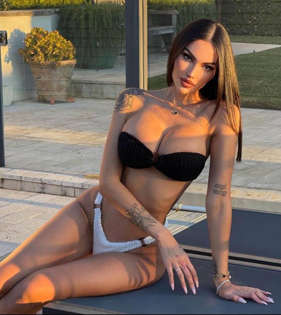 Sefaköy Escort Bayan Burcuyla Olağanüstü Bir Gece